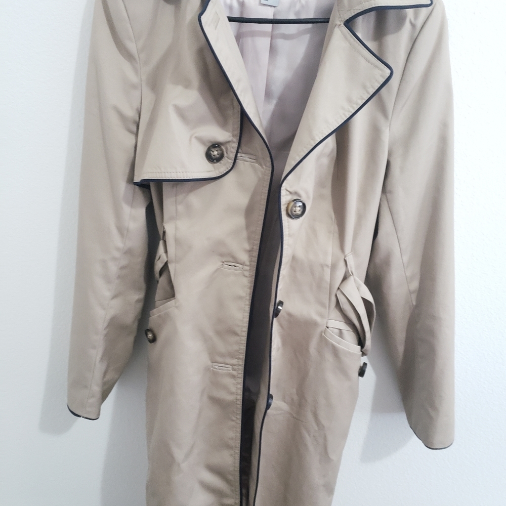 Trench coat